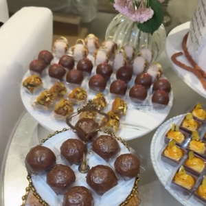 Os docinhos da festa de Simone Mendes foram simples e de diversos sabores para agradar a todos