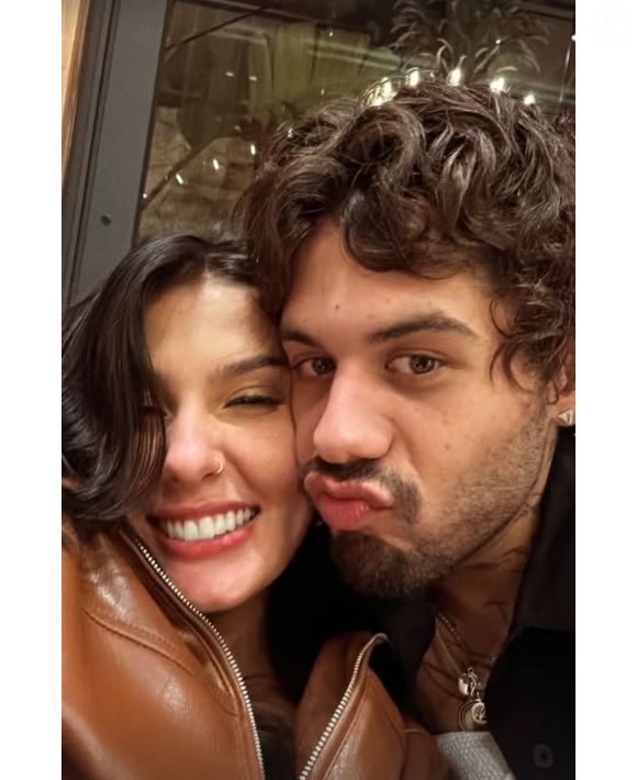 Ana Castela e Zé Felipe namoram oficialmente desde outubro de 2025