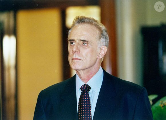 Francisco Cuoco passou por internação às pressas de úlcera e deixou por quase 20 dias as gravações da novela 'Deus nos Acuda'