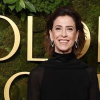 Globo de Ouro 2025: por que Fernanda Torres não usou vestido brasileiro? Look simples e elegante de estilista belga tem história