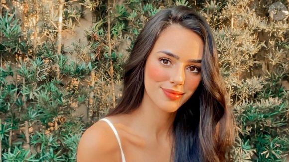 Bruna Biancardi alegou que suas fotos passam por 'tratamento de luz e cor' mas sem uso de Photoshop