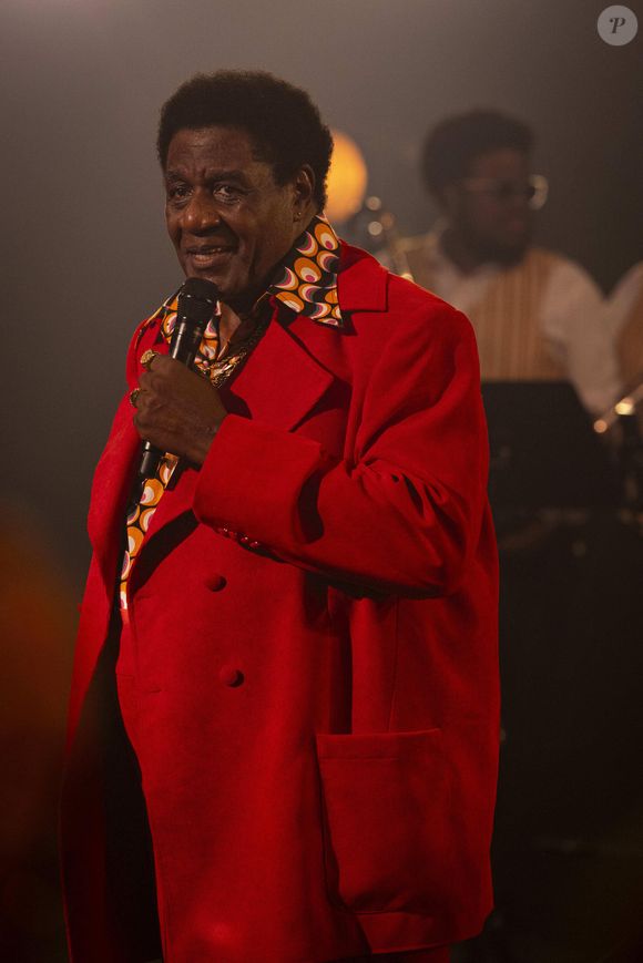 Tony Tornado em entrevista de 2002 se mostrou contrário às cotas raciais para negros/pardos em universidades públicas