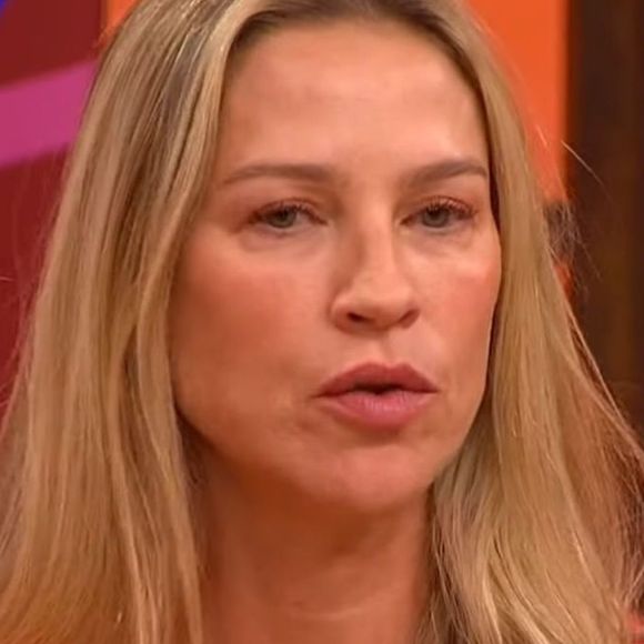 “Sua fama de não fugir de nenhuma pergunta, somada ao histórico de posicionamentos contundentes, foi vista como um ativo, não um risco", disse a colunista.