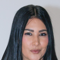 1 mês após ser criticada pela aparência, Simaria faz nova aparição e prestigia DVD da irmã, Simone, com look estilo 'saco de lixo fashionista'. Fotos!