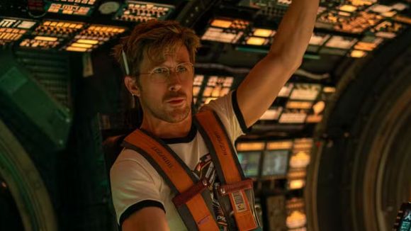 Acabei de assistir a um dos melhores filmes de ficção científica da minha vida: comovente, divertido e super prazeroso