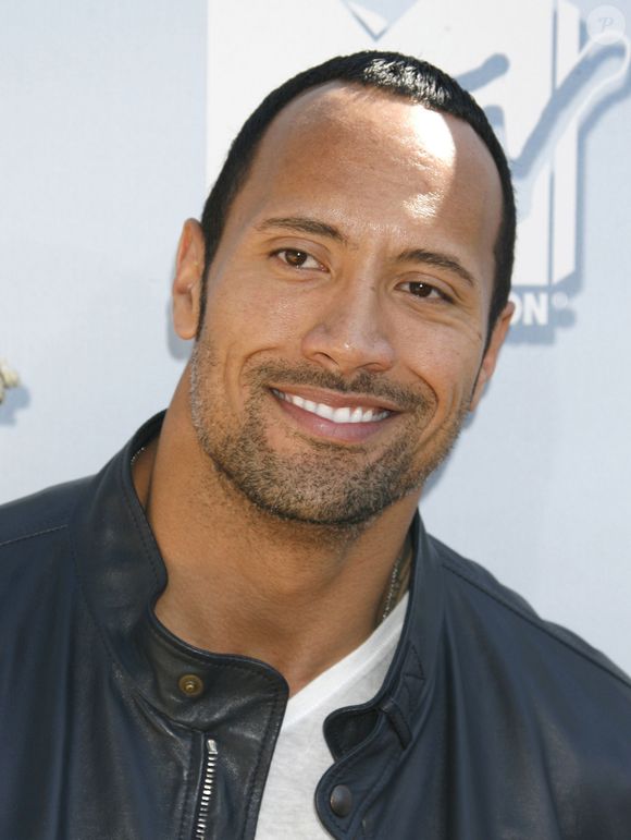 Em algumas ocasiões, Dwayne Johnson impressionou ao aparecer com barba