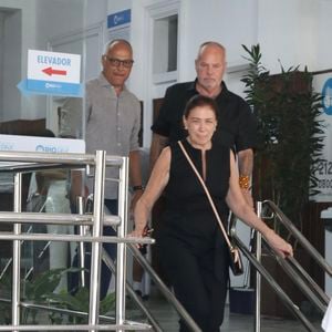 Corpo de Manoel Carlos foi velado por Lilia Cabral, Jayme Monjardim e outras pessoas próximas ao ator