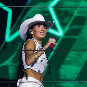Ana Castela voltou a viralizar ao dar uma resposta atravessada para uma internauta no TikTok