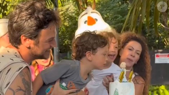 Emilio Dantas e Fabiula Nascimento comemoraram o aniversário de 4 anos dos filhos gêmeos