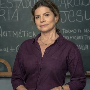 Débora Bloch mostrou ser uma atriz de grandes mudanças em 'Segunda Chamada', exibida de 2019 a 2021