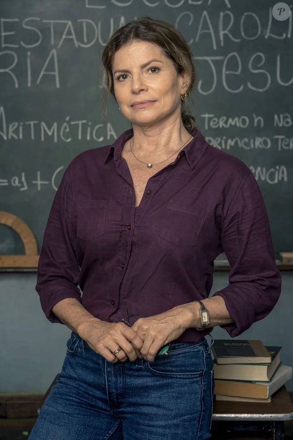 Débora Bloch mostrou ser uma atriz de grandes mudanças em 'Segunda Chamada', exibida de 2019 a 2021