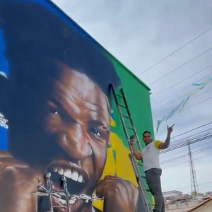Virgínia Fonseca virou assunto nas redes após ser retirada de mural temático da Copa do Mundo criado em homenagem a Vini Jr. no Sul de Minas