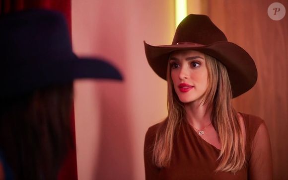 No capítulo exibido recentemente, Naiane apareceu com o modelo "Vestido Bia Marrom Ganache", da marca Le Blog, avaliado em R$ 271,20