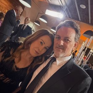 Zilu Godoi assumiu namoro com o empresário Emerson Luiz Paris, mas leva a relação discretamente nas redes sociais