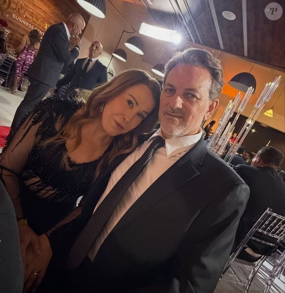 Zilu Godoi assumiu namoro com o empresário Emerson Luiz Paris, mas leva a relação discretamente nas redes sociais