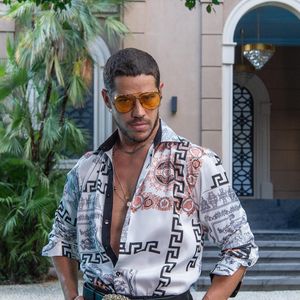 José Loreto entra em 'Dona de Mim' como Lui Lorenzo, seu personagem de 'Vai na Fé'. A participação do ator ocorrerá no capítulo de 23 de julho.