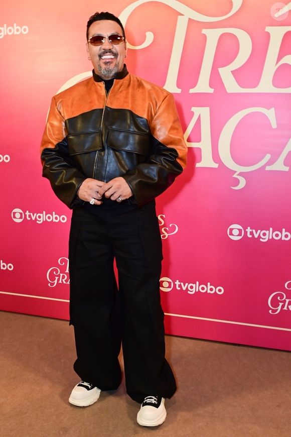 Belo vive Misael na trama, um homem simples que jura vingança após a morte da esposa. Ele tem 1,76m de altura