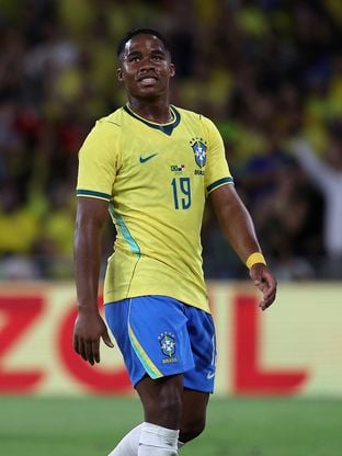 Endrick é o novo Pelé? Coincidência marcante sobre jogadores chama atenção
