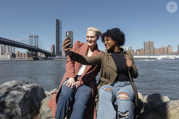 A mesma pesquisa também constatou que, entre os participantes que utilizavam o celular mais para resolver questões da viagem, a associação entre a busca por sensações e um planejamento menos detalhado foi mais forte