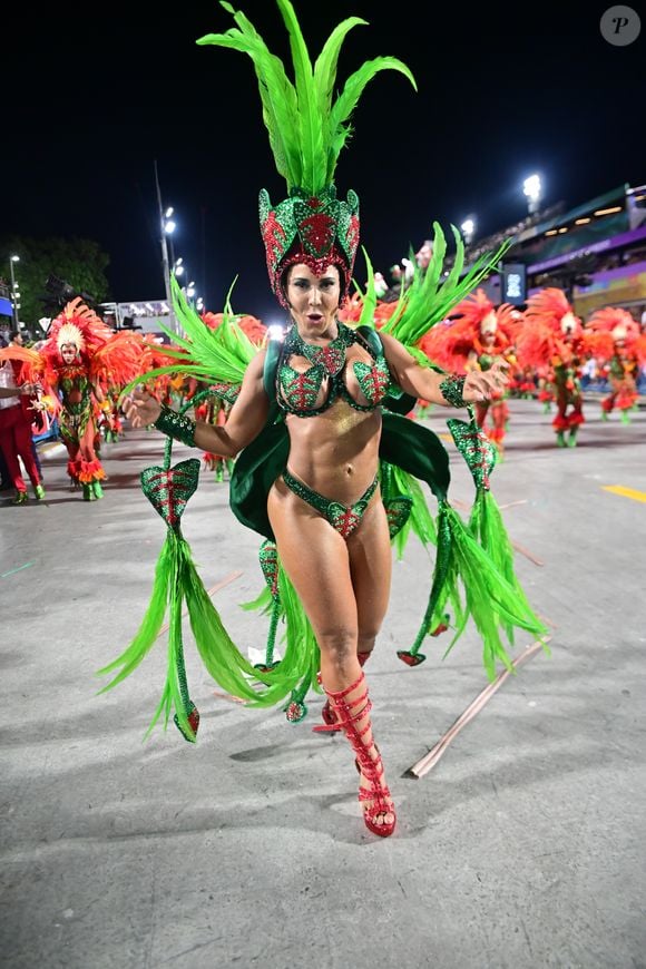 Mulher Melão ainda garantiu ter sofrido com um efeito colateral preocupante