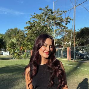 Beatriz Bonemer é dona de um perfil de mais de 500 mil seguidores do Instagram e divide com eles parte de sua rotina