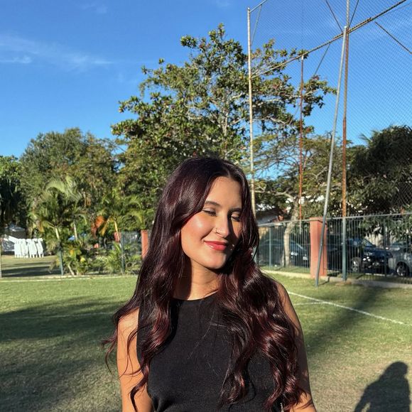 Beatriz Bonemer é dona de um perfil de mais de 500 mil seguidores do Instagram e divide com eles parte de sua rotina