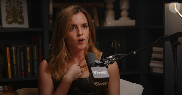 Emma Watson relatou frustração por relações no trabalho pós-'Harry Potter'