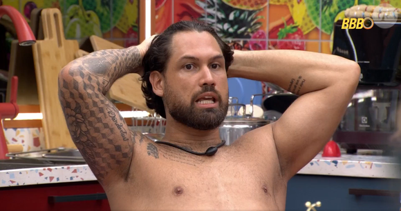 'Ele fez Jesus Cristo muitas vezes': fala de Brigido sobre Henri Castelli após a convulsão gera debate nas redes sociais