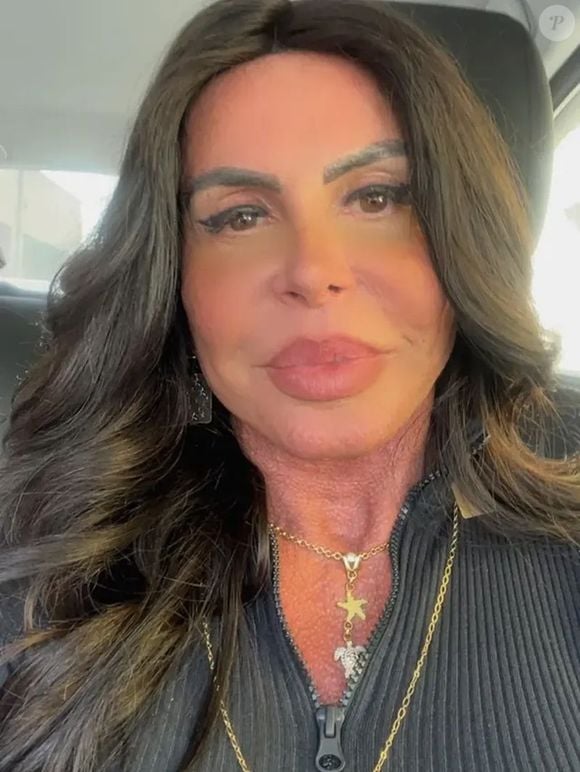 Internautas compararam Andressa Urach a Gretchen, que também recorre a muitas plásticas