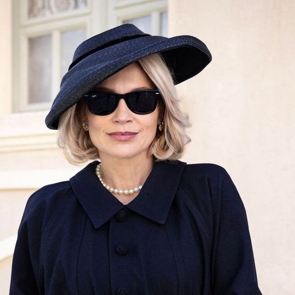 Quem morre em 'Êta Mundo Melhor'? Sandra (Flavia Alessandra) leva tiro, mas se salva da morte