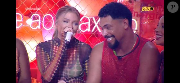 Vinícius confundiu letra nova de 'Chico' e fez Luísa Sonza cair na gargalhada em show do 'BBB 25'