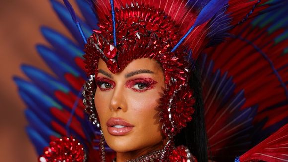 Ex-atriz de pegadinhas e musa do Salgueiro, Tati Barbieri gasta fortuna 3x maior do que a de 2024 no Carnaval: 'Quero causar'