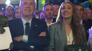 Nem Chanel, nem Gucci: Esposa de Carlos Ancelotti, técnico da Seleção Brasileira, rouba a cena na convocação da Copa do Mundo 2026 com bolsa Hermès de R$ 172 mil; veja detalhes!