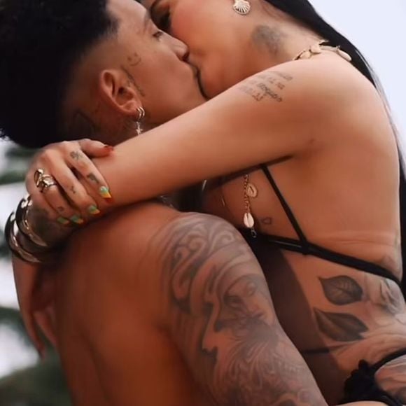 Vídeo de MC Mirella com Dynho Alves vaza e gera onda de comentários na internet