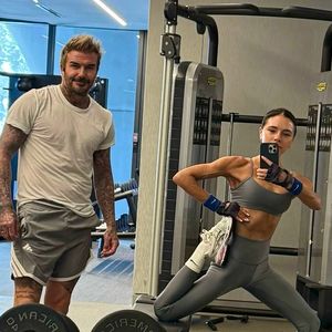 "Victoria e eu malhamos juntos todas as manhãs. Na maioria das vezes, eu escolho a música", disse David Beckham em entrevista