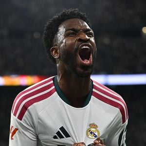Vini Jr. fez sua primeira partida após os rumores neste sábado (10), e chegou a marcar um gol pelo Real Madrid