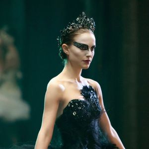 Natalie Portman seguiu uma dieta super restritiva. Na época, surgiram rumores de que ela comia apenas apenas cenoura, amêndoas, vegetais e tomava água