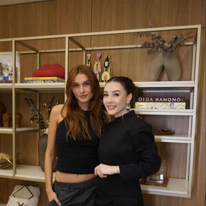 Sasha cuida da sua pele com a ajuda das dermatologistas Taiz Campbell e Ana Julia Perdigão