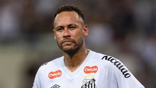 'Tem joelhos por aí que não dão uma...': ex-Fazenda provoca Neymar na web e expõe 'fora' no marido de Bruna Biancardi; entenda!