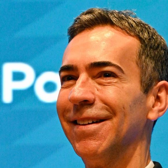 Poucos sabem, mas um comovente pedido da mãe de César Tralli foi determinante para carreira do jornalista - e até o levou para Londres!