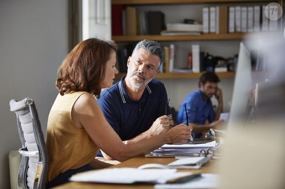 Com base nessa teoria, existe uma frase que pessoas emocionalmente inteligentes dizem a si mesmas para ganhar respeito: ‘Não é o que você diz, é como você diz’