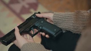 Reta final da novela 'Força de Mulher', resumo do próximo capítulo (16 de junho): tiro na noite de Natal apavora família de Bahar