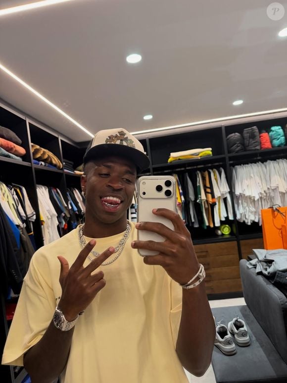 Vini Jr. apagou todas as fotos que tinha no seu Instagram, mantendo somente os 'reels'