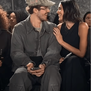 Pelo Lollapalooza 2025, o ator evitou falar sobre o envolvimento e fim do namoro de quase um ano com a atriz de "Besouro Azul".