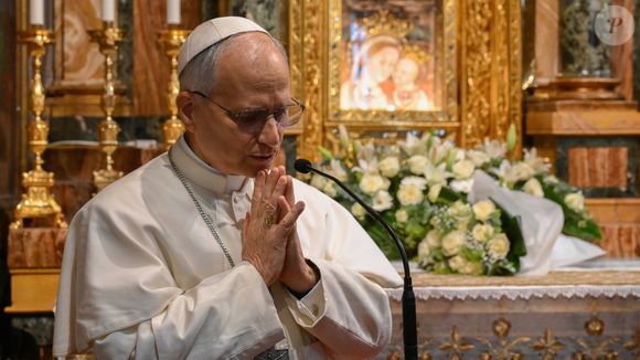 Na época, segundo ela, eles tinham apenas 19 anos e o Papa ainda não tinha iniciado sua vida religiosa