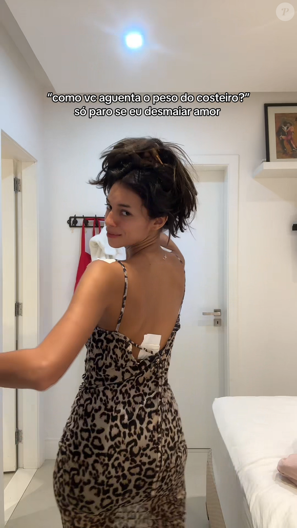 Alane Dias escreveu: ‘‘Como você aguenta o peso do costeiro?'. Só paro se eu desmaiar, amor’