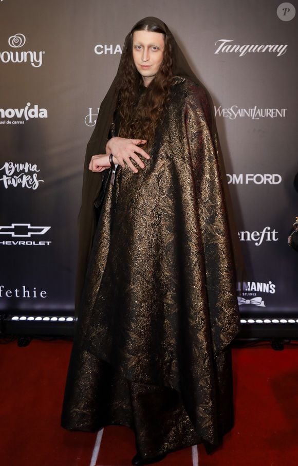 Baile de Halloween da Sephora 2025: Felca foi fantasiado de Monalisa para a festa