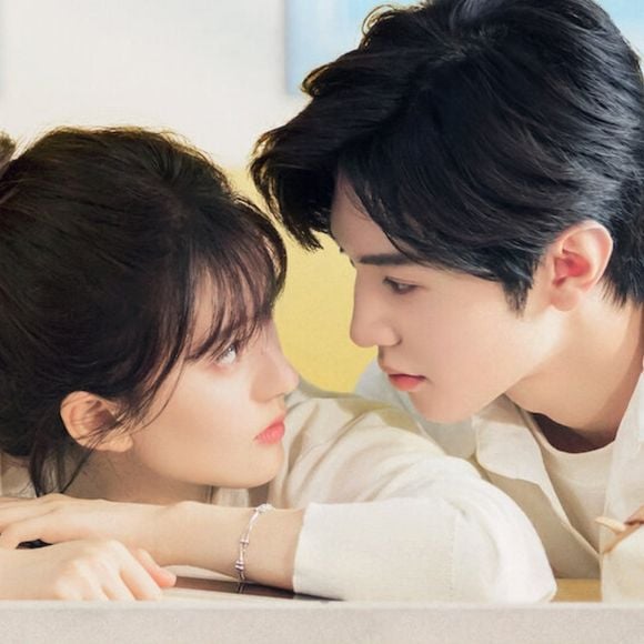 Bati 'Insubstituível' e 'The Early Spring' no liquidificador e o resultado foi o melhor dorama chinês de romance e drama da Netflix: são 25 episódios de 45 minutos