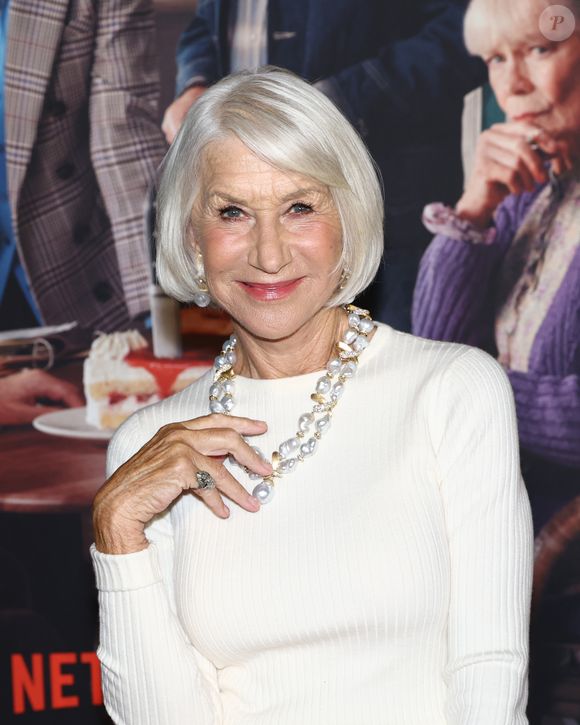 Helen Mirren faz um treino XBX para mulheres, que consiste de 10 exercícios básicos que duram 12 minutos