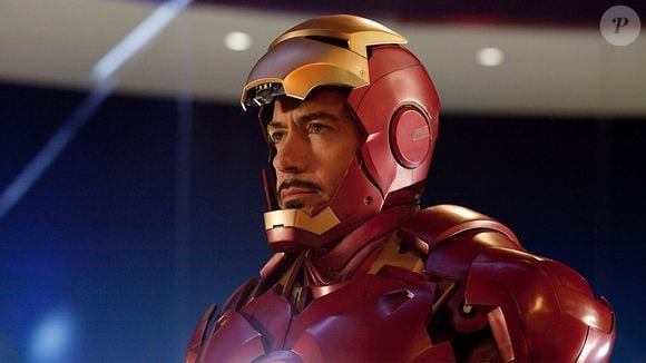 Antes de viver Tony Stark em Homem de Ferro, Robert Downey Jr. enfrentou décadas de dependência química iniciadas ainda na infância após contato precoce com drogas